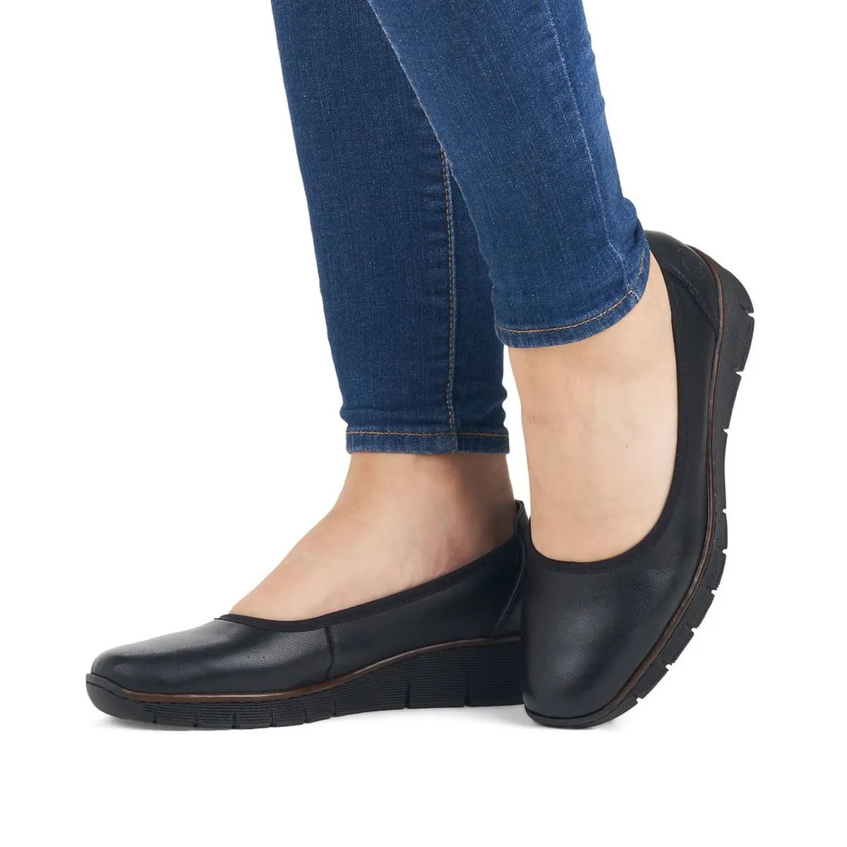 53755 Dress Slip On