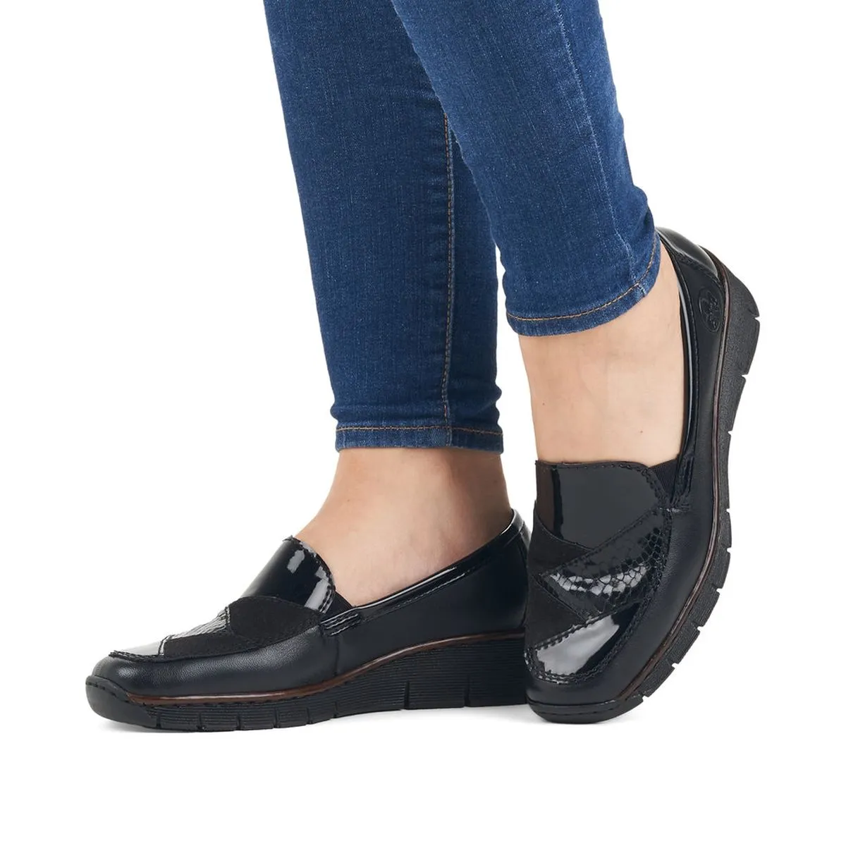 53785 Wedge Slip On