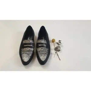 Alfie & Evie black leather shoes with snakeskin detail size 40