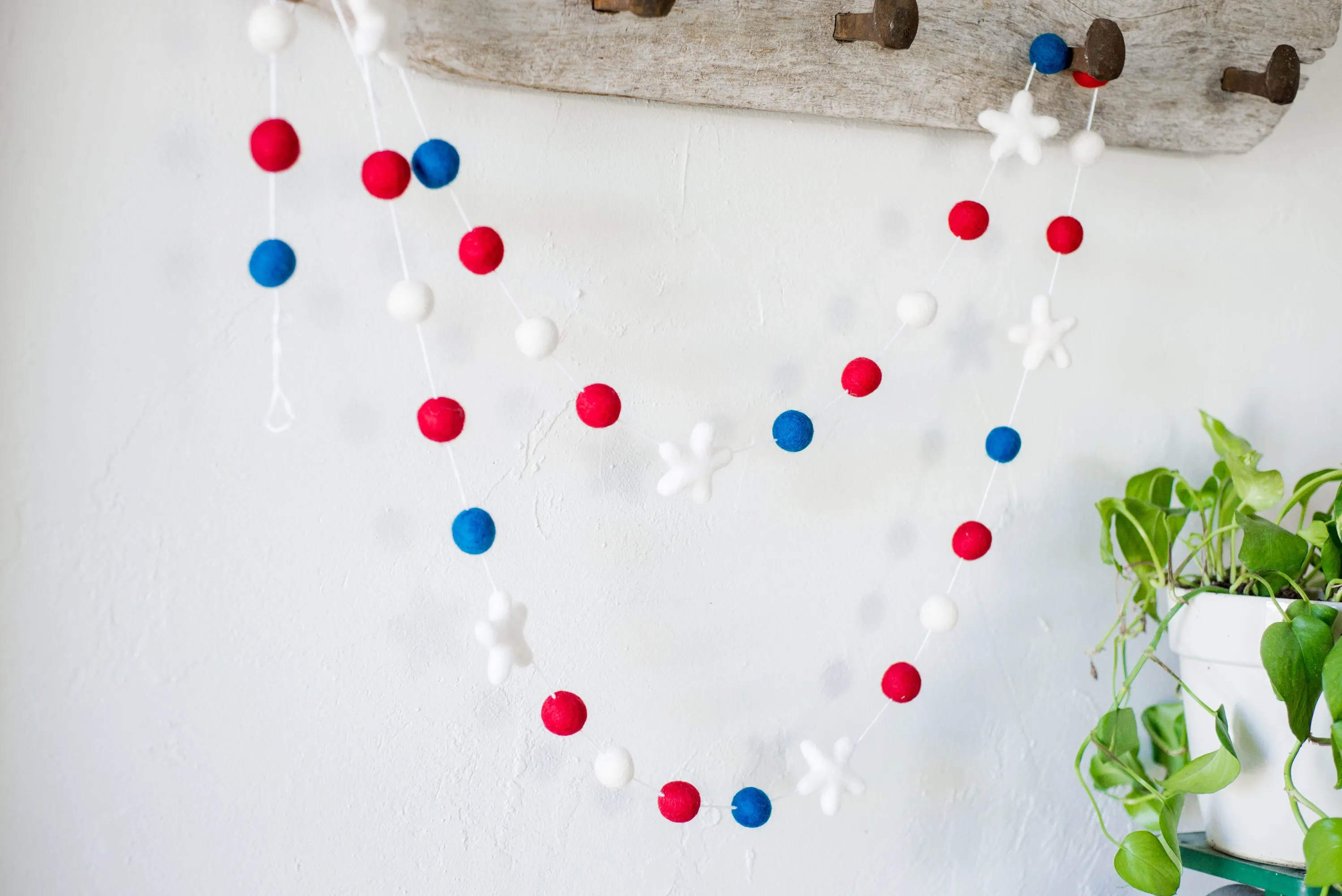 America the Beautiful Star Garland