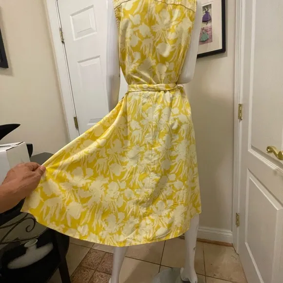 Ann Taylor Floral Cotton Fit and Flare yellow dress size 16