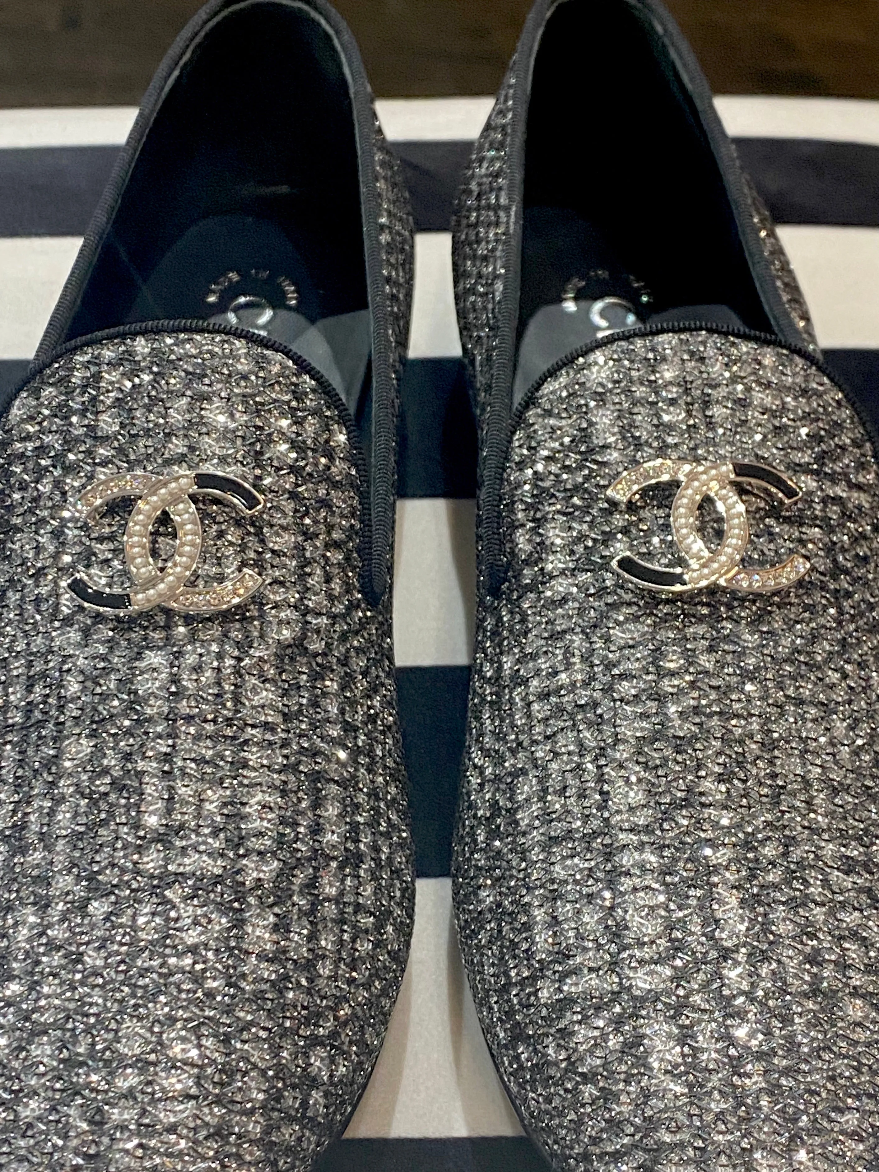 CHANEL Mocassins-Loafers