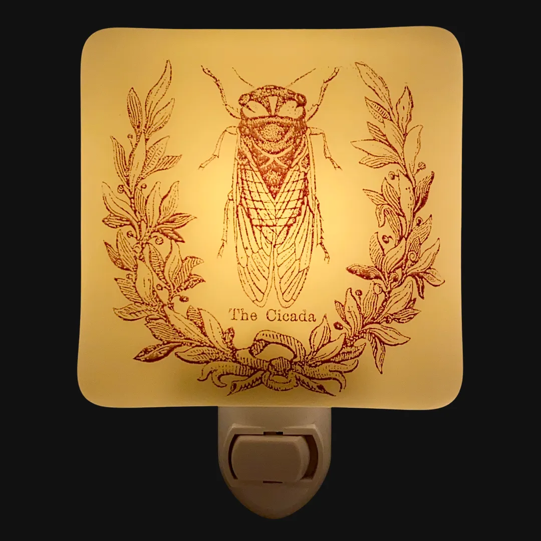 Cicada Laurel Wreath Night Light