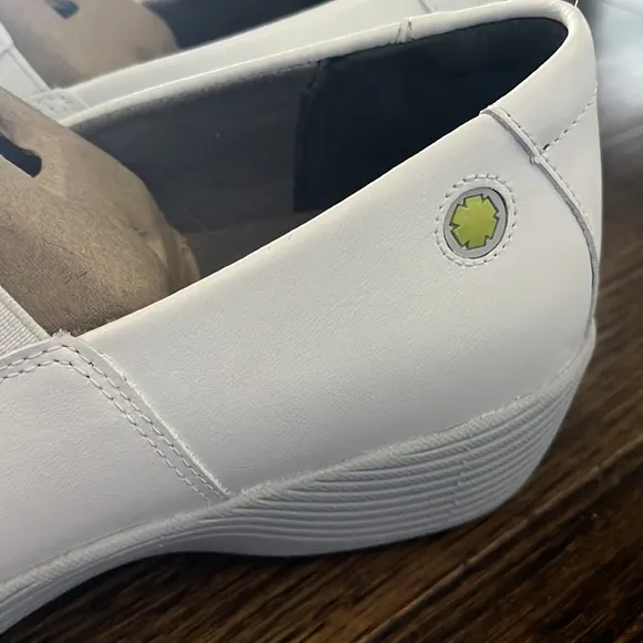 Dansko Work Wonders leather clog 41 white