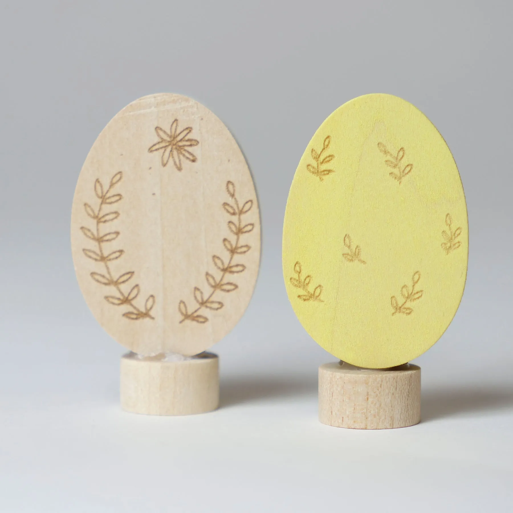 Eastereggs Duo, Floral or Ornamental