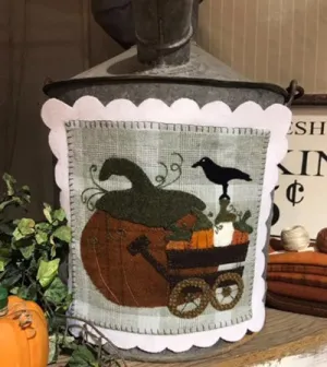 Fall Seasonal Crow