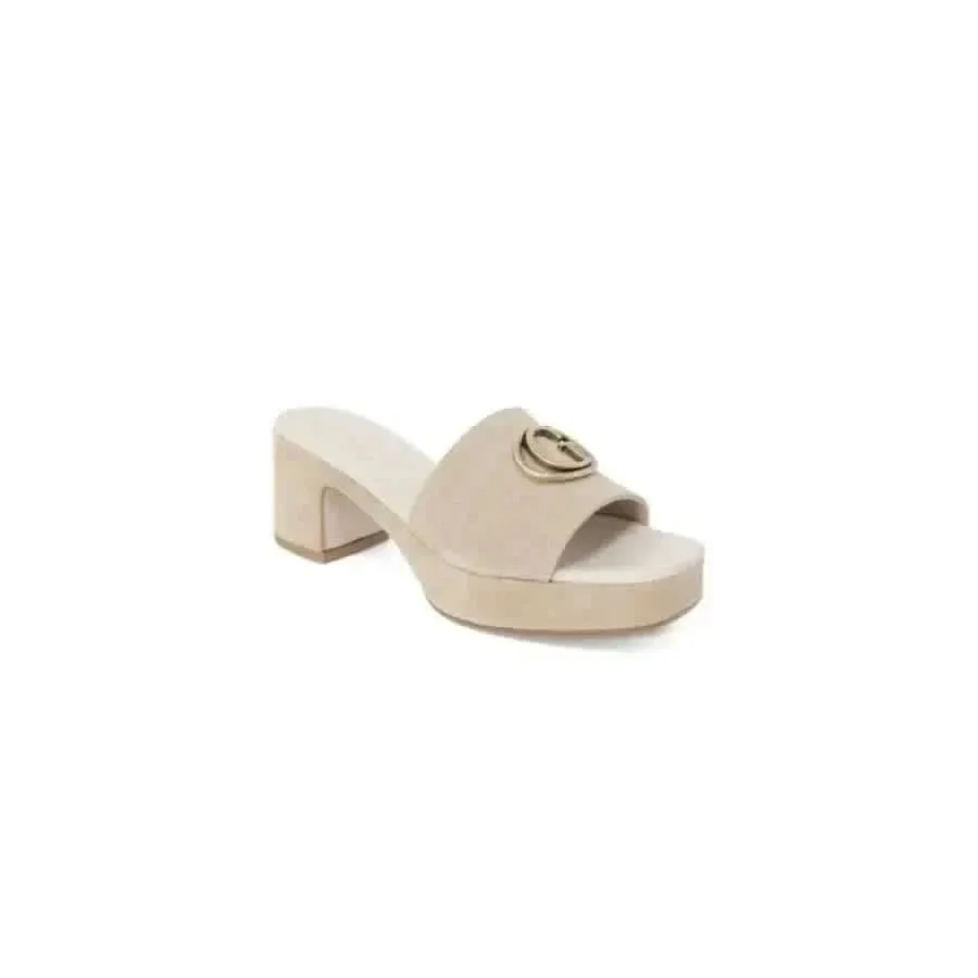 Guess Women's Beige Suede Platform Sandals Size 7