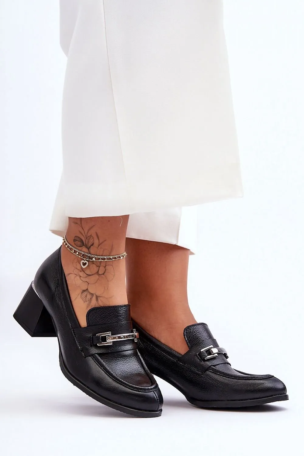 Heel pumps