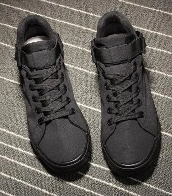High Quality Men Flats