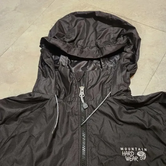 Mountain Hardwear Womens S Small Black Full Zip Hooded Waterproof Outdoor Jacket