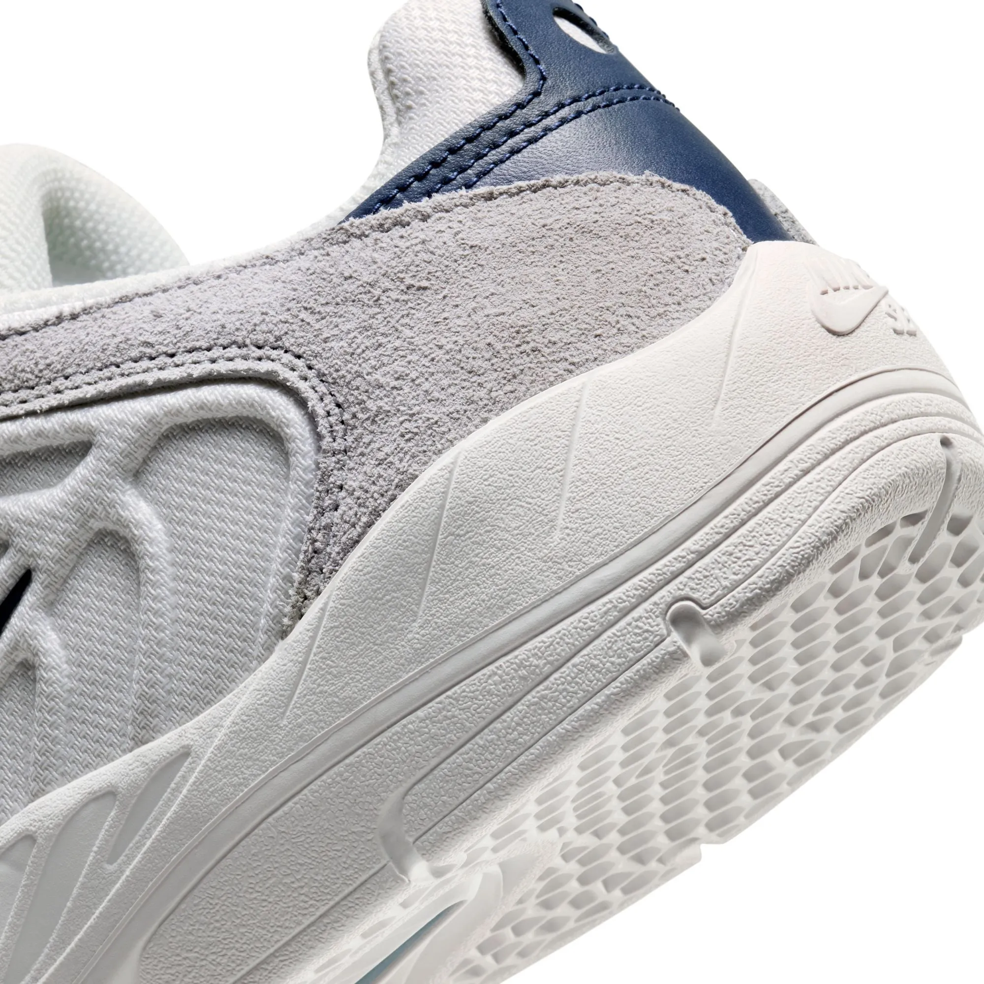 Nike Men SB Vertebrae Shoes | FD4691-002