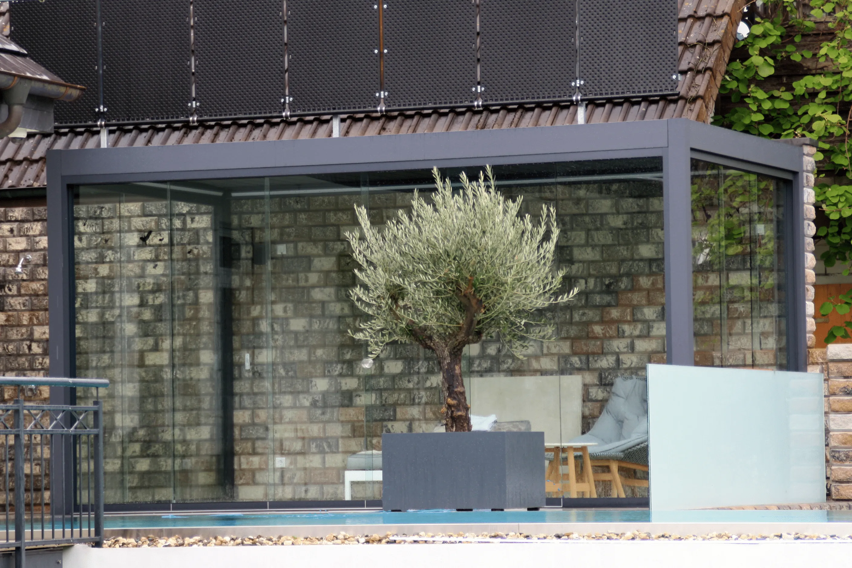 Nova Titan Aluminium Pergola 4m x 3m  optional Glass Sliding Doors - Grey