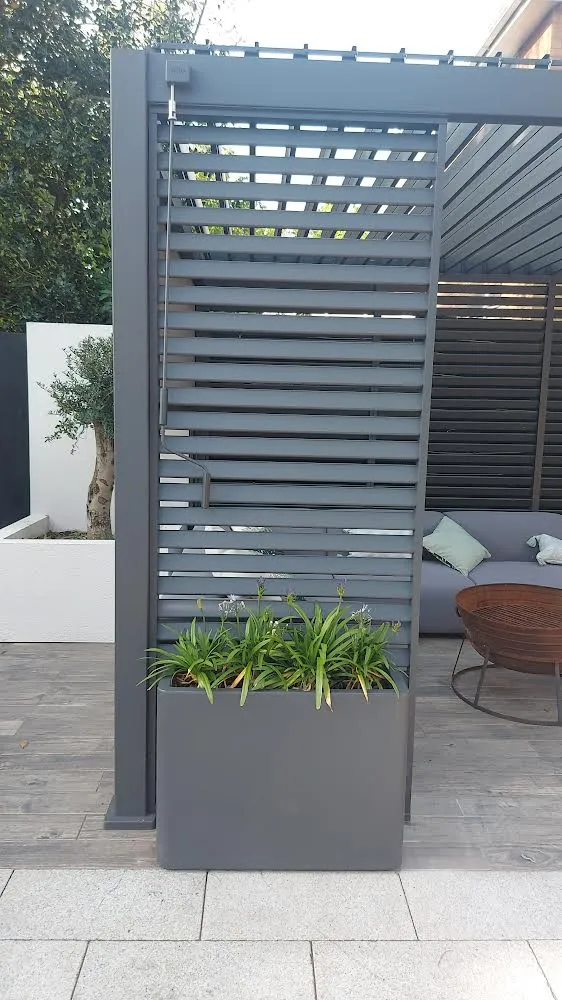 Nova Titan Aluminium Pergola Free Standing Anthracite Grey