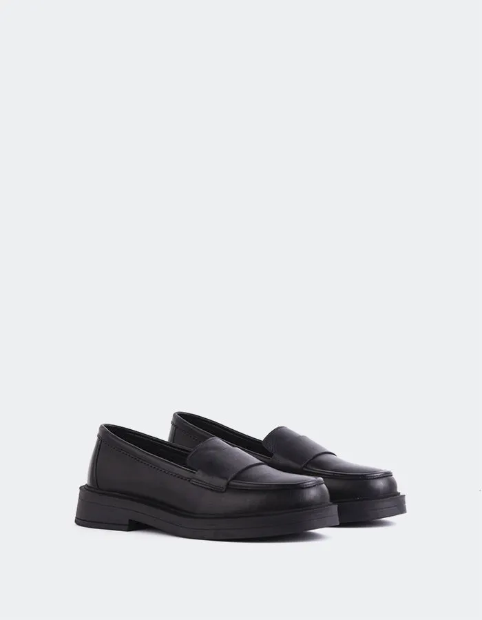 Novee Black Leather
