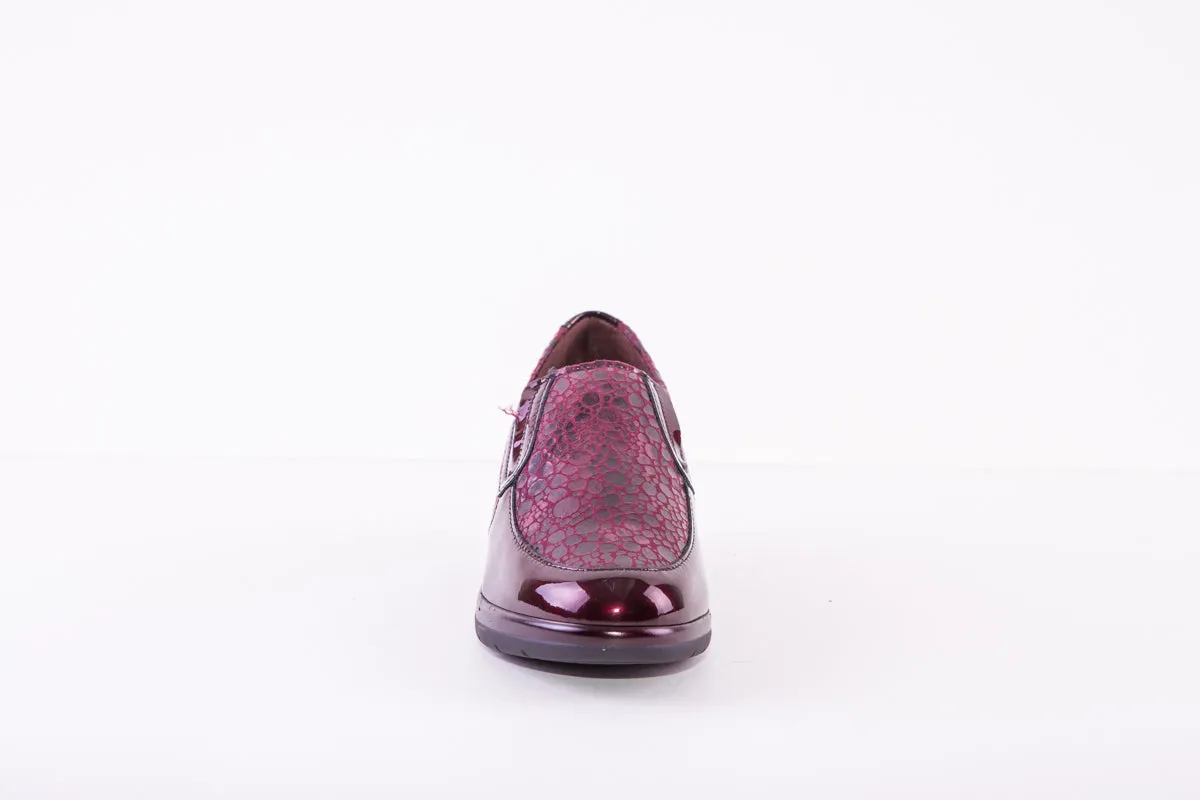 PITILLOS 1610 SLIP-ON COMFORT SHOE - WINE