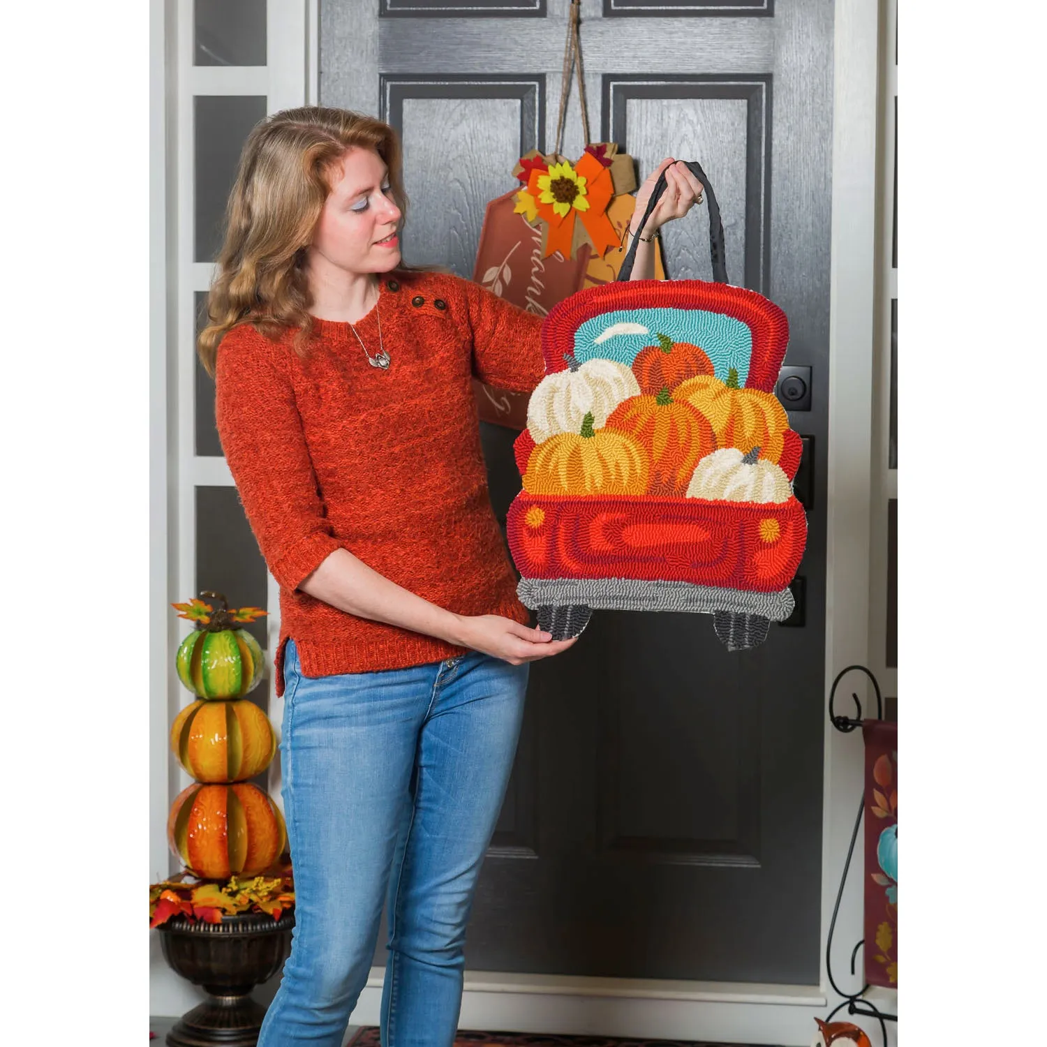 Red Truck with Pumpkins Hooked Door Décor,2dhp1763