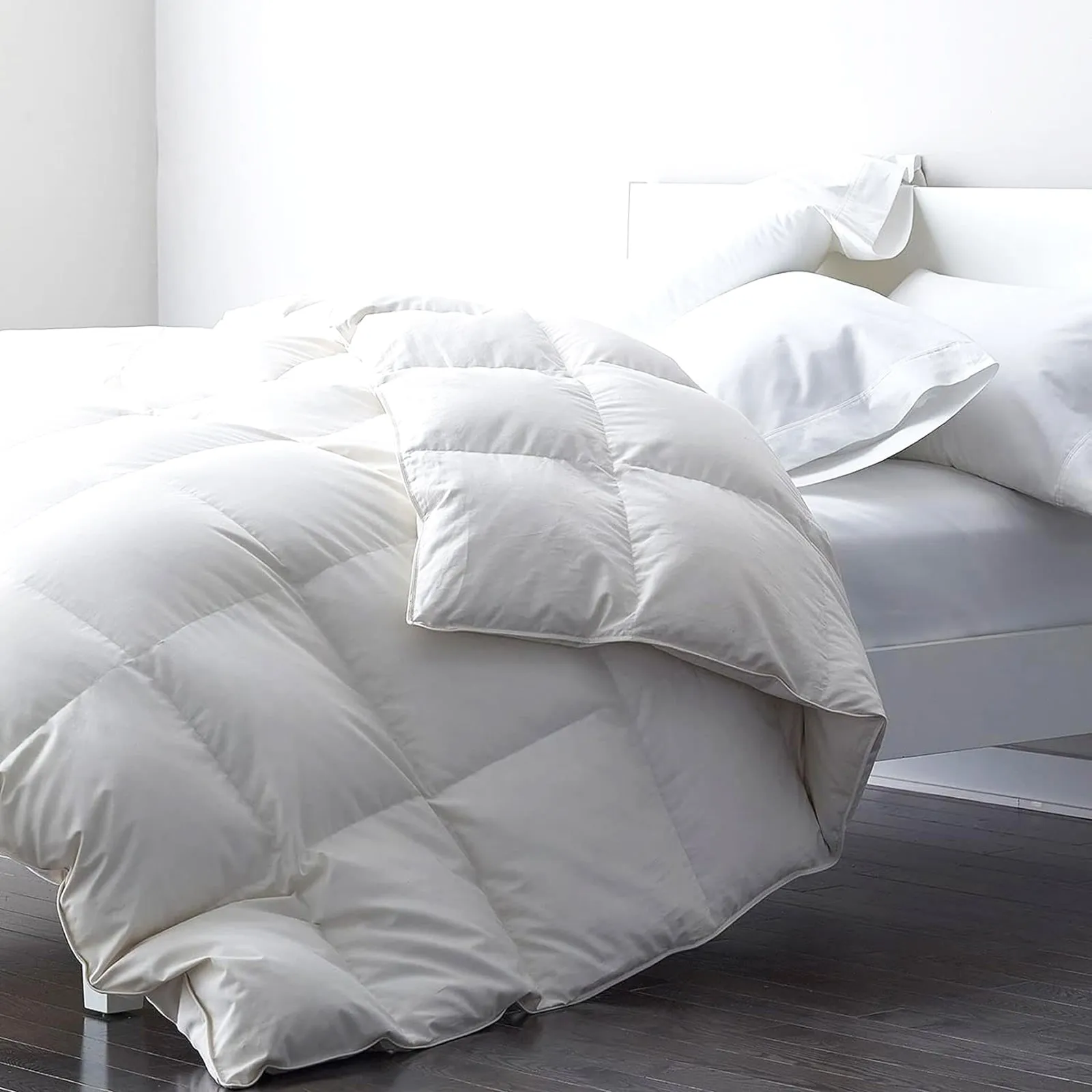 Renee Taylor Ultimate 80% White Goose Down and Feather Quilt