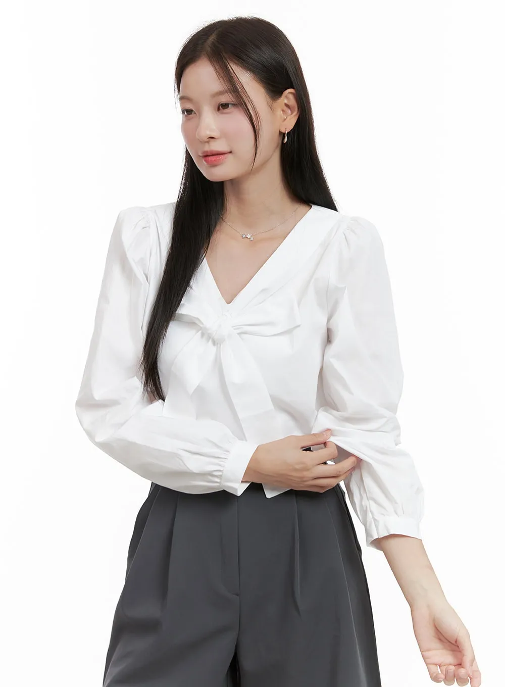Ribbon-Tied V-Neck Blouse OG416