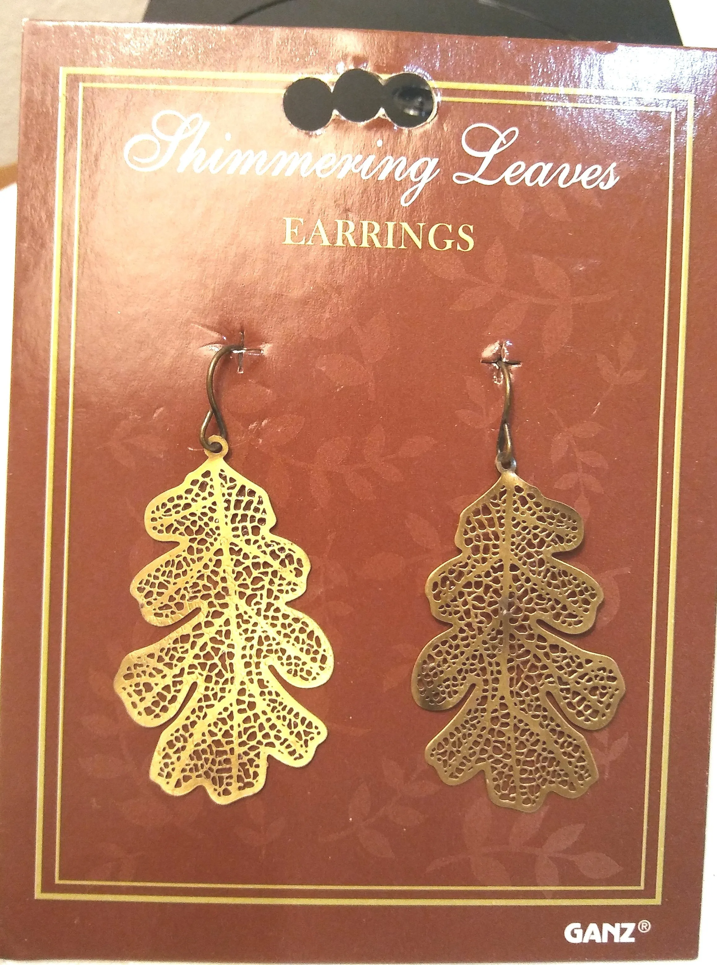 SHIMMERING LEAF EARRINGS