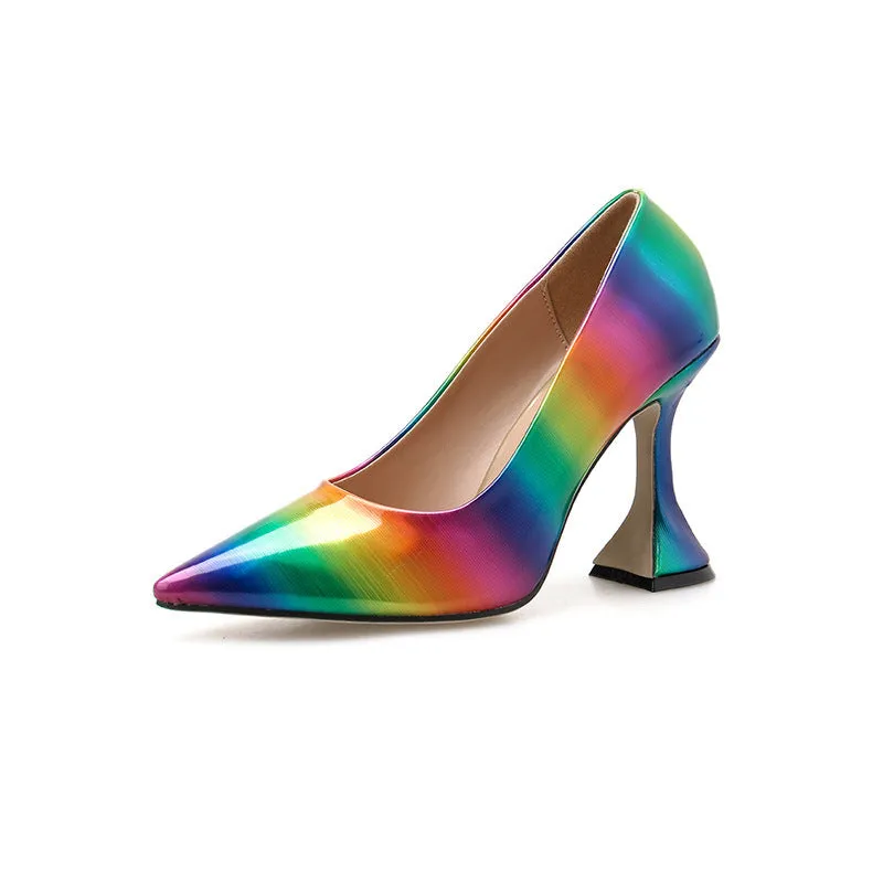 Stiletto pointed shoes
