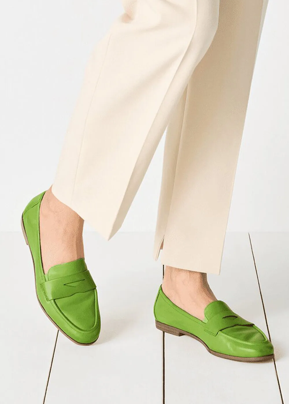 Tamaris Yvette Leather Loafers Apple Green