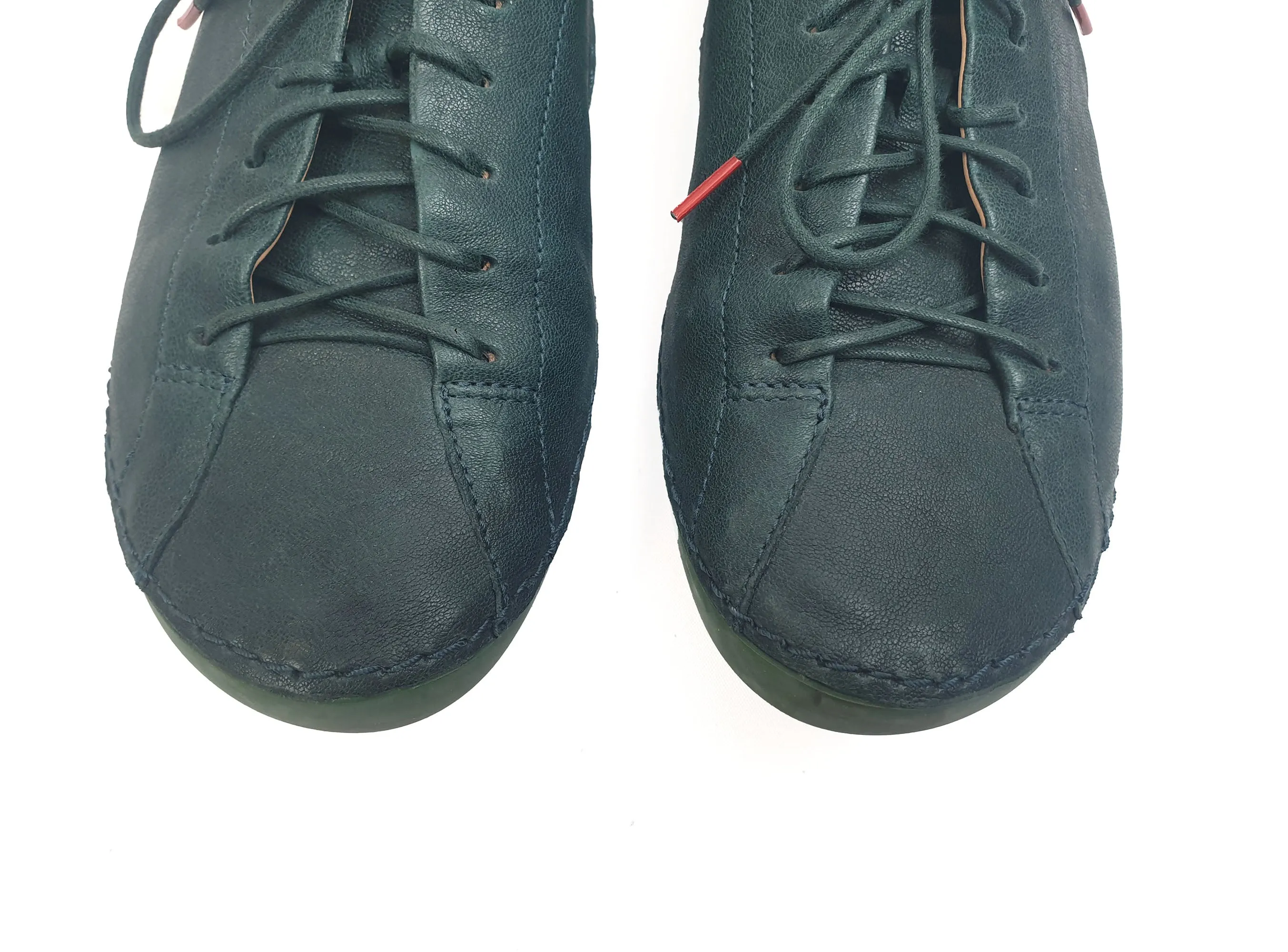 Think! Shoes soft green leather sneakers size 37