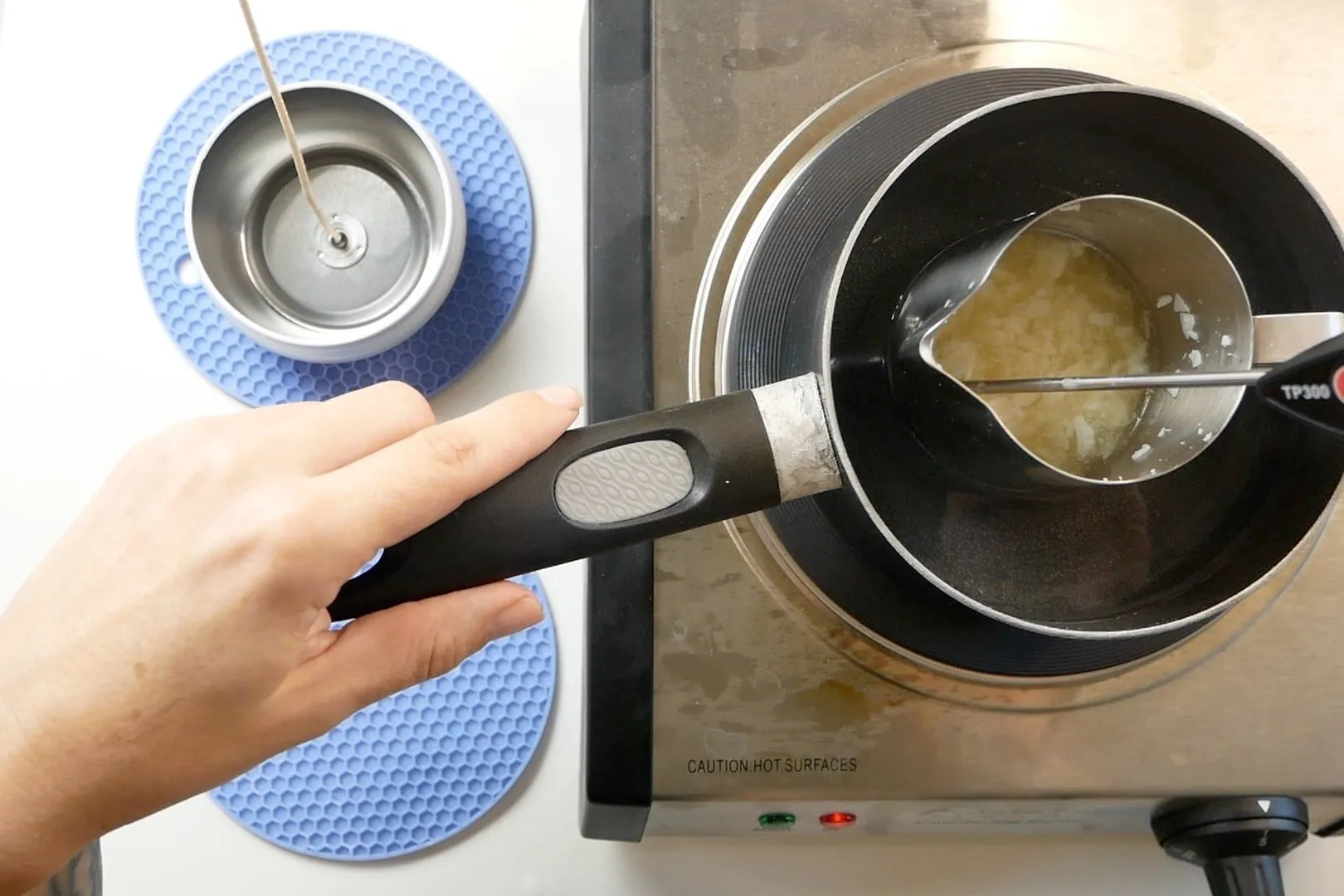 [Virtual] Seasonal Soy Wax Candle Making Class