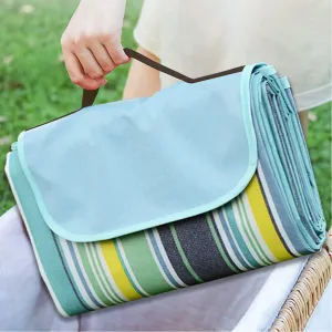Waterproof Beach Blanket Portable Picnic Mat - Moisture Resistant Plaid Design for Family Beach Days